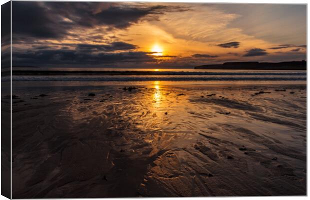 Breathtaking Golden Sunset Canvas Print by Wendy Williams CPAGB