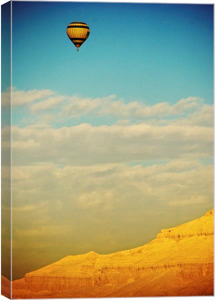 Balloon Over Egypt Canvas Print by Scott Anderson