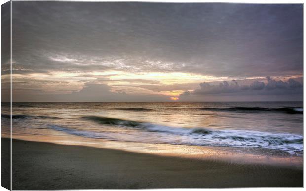 Carolina Beach Morning Canvas Print by Greg Mimbs