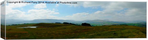 Brecon Beacons Panorama Canvas Print by Richard Parry