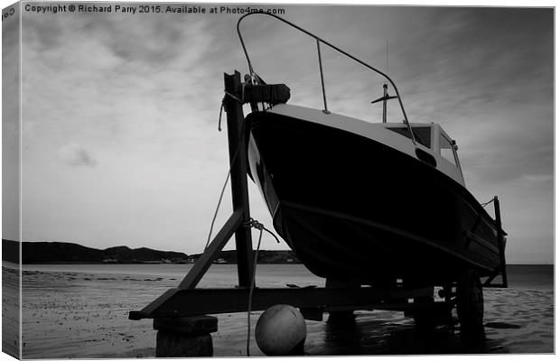  Llyn Fishing Boat Canvas Print by Richard Parry