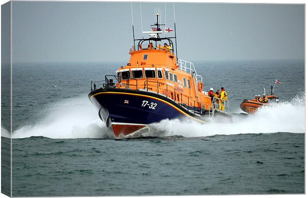 JST2586 Weymouth Lifeboat Canvas Print by Jim Tampin