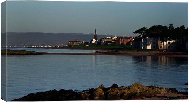 Largs shorefront Canvas Print by Peter Mclardy