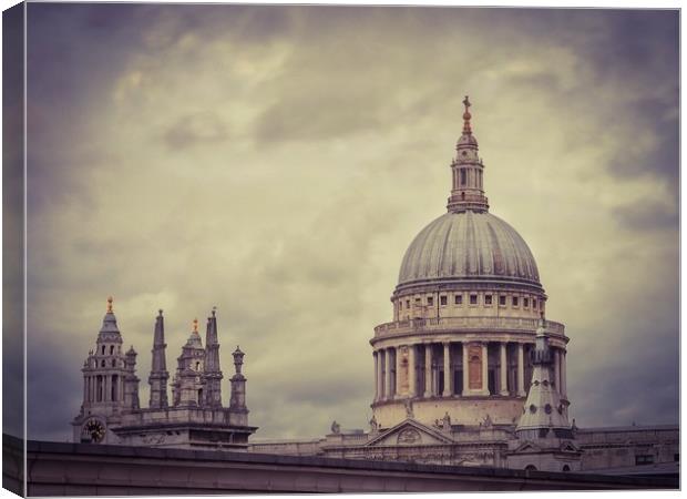 St Pauls   Canvas Print by Victor Burnside