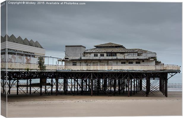 Victoria Pier Canvas Print by rawshutterbug 