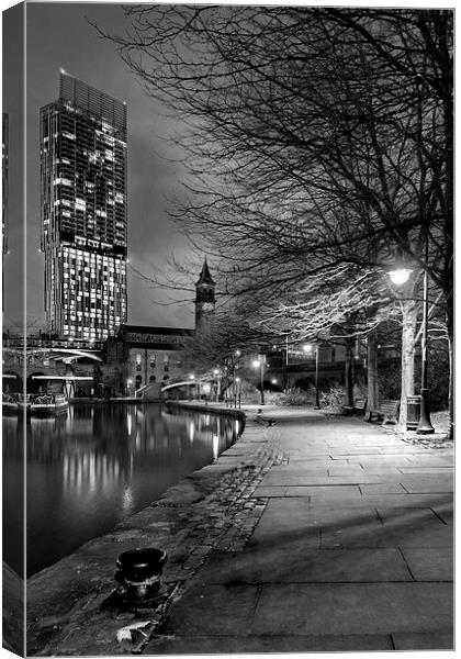 Manchester By Night. Canvas Print by Garry Smith