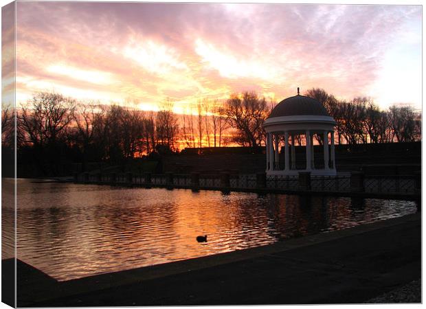 sunrise over bandstand Canvas Print by jim huntsman