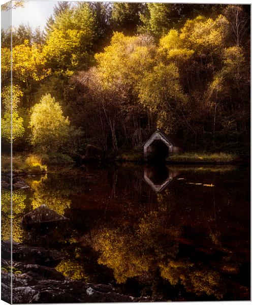  Autumn on Loch Chon Canvas Print by Kevin Ainslie