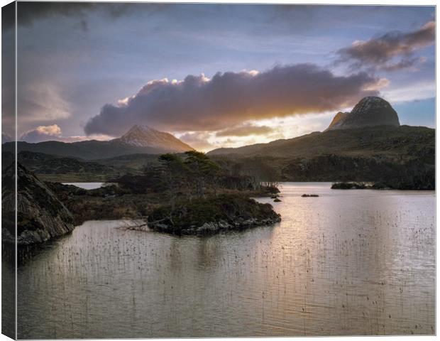 Assynt sunrise Canvas Print by Kevin Ainslie