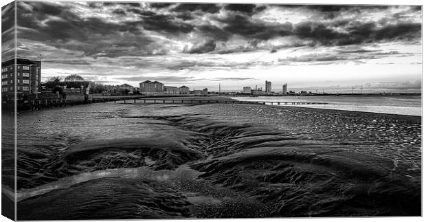  Dramatic Sunset on River Thames in Black and Whit Canvas Print by John Ly