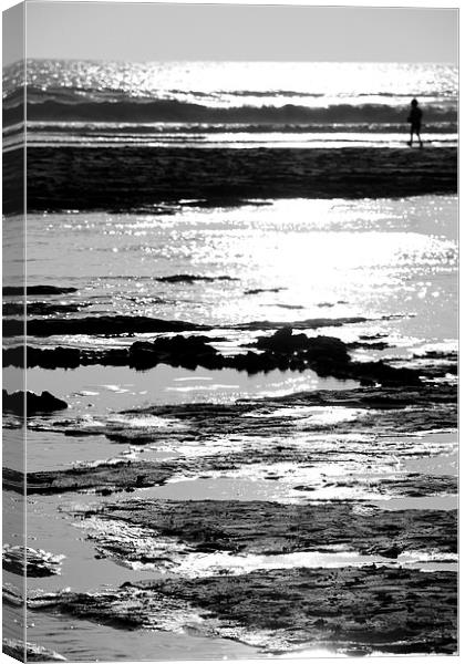 black and white beach Canvas Print by Helen Cooke