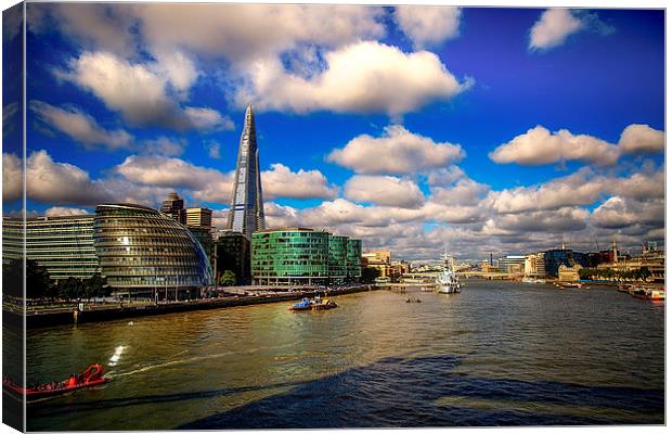 River Thames Canvas Print by Brian Clark