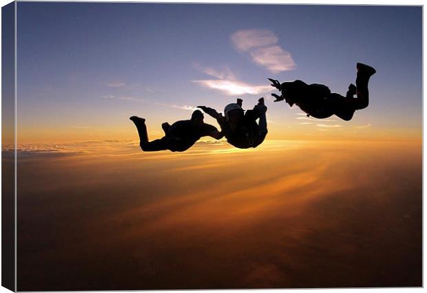 Sunset AFF skydiving photo Canvas Print by Ewan Cowie