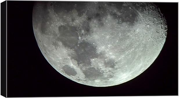 shot of moon Canvas Print by nick wastie