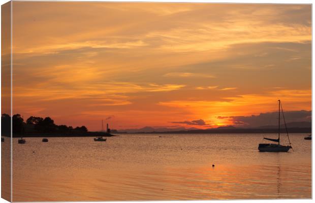 Golden Sunset over the River Forth Canvas Print by Tommy Dickson