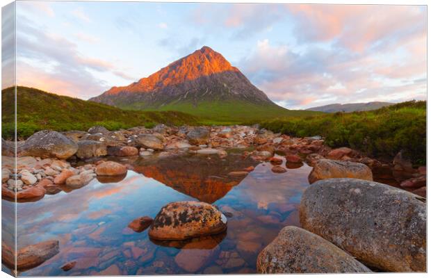 Sunrise at Buachaille Etive Mor. Canvas Print by Tommy Dickson