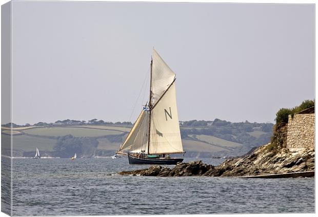 Sailing into St Mawes Canvas Print by Mike Gorton