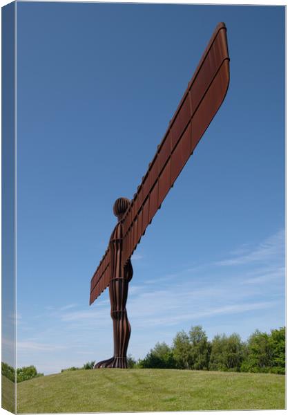 Angel of the north Canvas Print by Alan Tunnicliffe