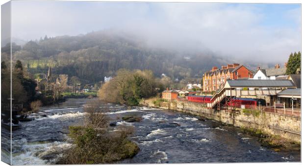 Llangollen Canvas Print by Alan Tunnicliffe