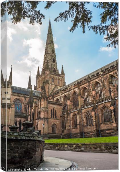 Lichfield cathedral  Canvas Print by Alan Tunnicliffe