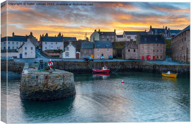 Sunset at Portsoy harbour Canvas Print by Helen Hotson