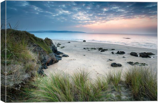 The Beach At Hayle in Cornwall Canvas Print by Helen Hotson