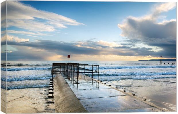 Surf at Boscombe Beach Canvas Print by Helen Hotson