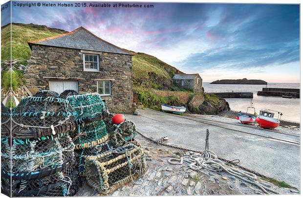 Sunset at Mullion Cove Canvas Print by Helen Hotson