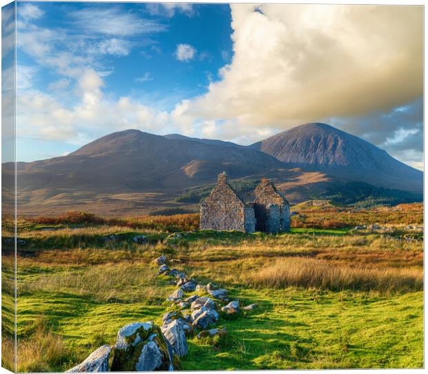 The Old Manse at Killchrist on the Isle of Skye Canvas Print by Helen Hotson