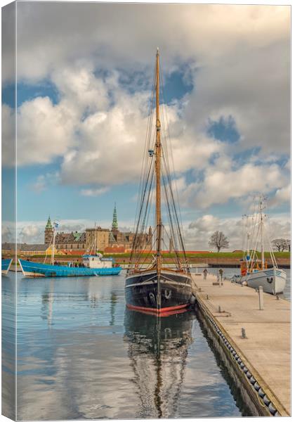 Kronborg Castle From the Harbour Canvas Print by Antony McAulay