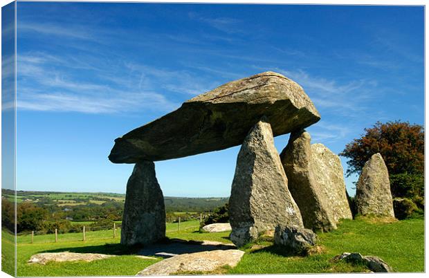 Pentre Ifan Canvas Print by Mark Robson