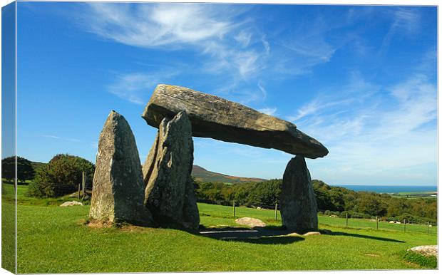 Pentre Ifan Canvas Print by Mark Robson