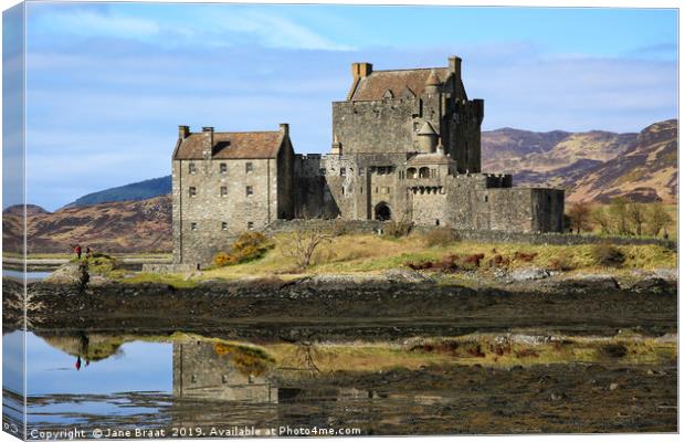 Majestic Eilean Donan Castle in the Scottish Highl Canvas Print by Jane Braat