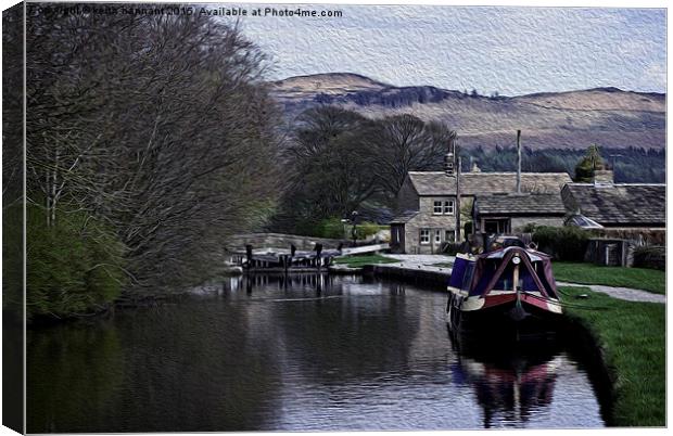  narrowboat at  gargrave lock Canvas Print by keith hannant