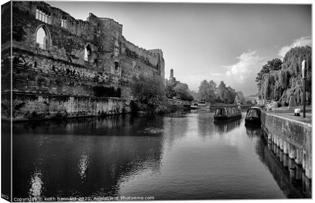 Newark Castle on the River Trent Canvas Print by keith hannant
