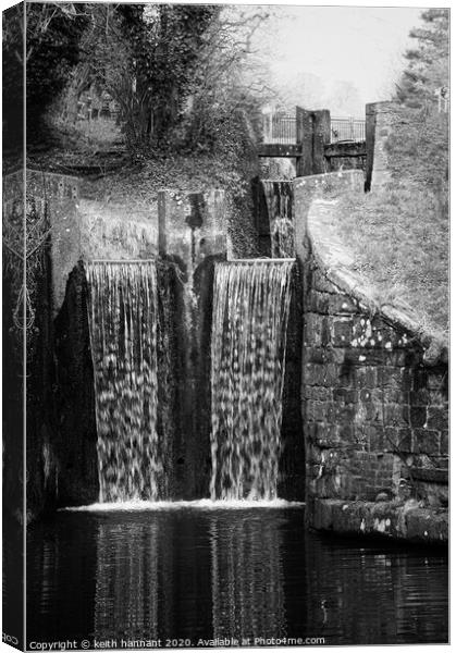 Pontnewyyd locks Monmouth brecon canal Canvas Print by keith hannant