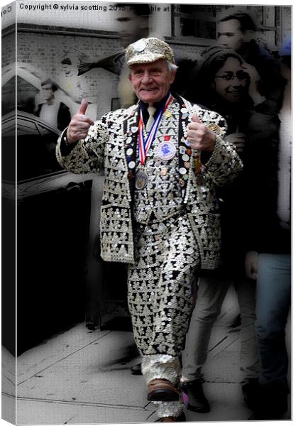  Pearly King London Canvas Print by sylvia scotting