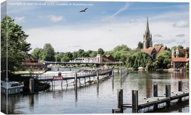 Red Kite over River Thames at Marlow Lock Canvas Print by Pearl Bucknall