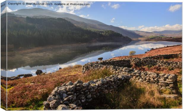 Llynnau Mymbyr and Moel Siabod in Snowdonia Canvas Print by Pearl Bucknall