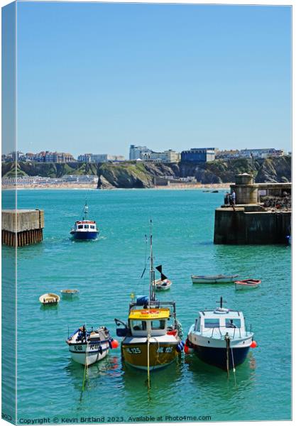 Outdoor Newquay harbour cornwall Canvas Print by Kevin Britland