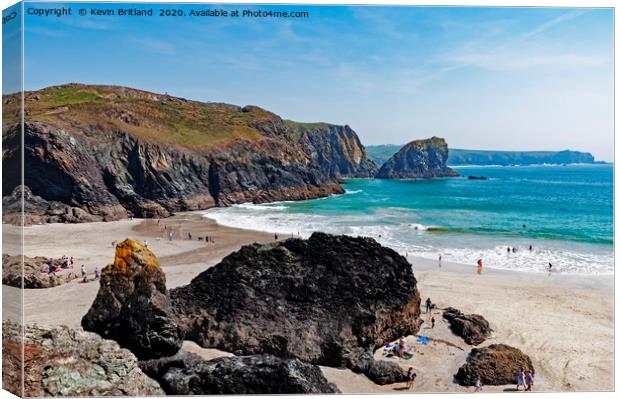 kynance cove cornwall Canvas Print by Kevin Britland