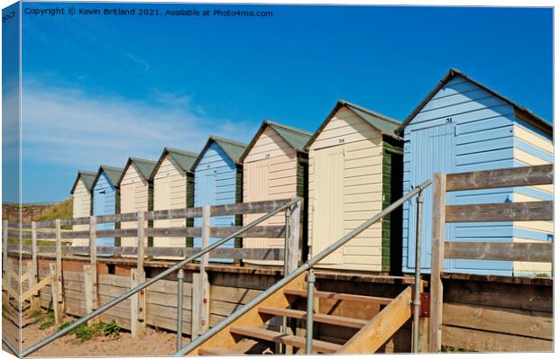 beach huts bude Canvas Print by Kevin Britland