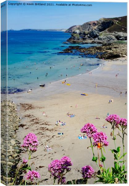 trevaunance cove st agnes cornwall Canvas Print by Kevin Britland