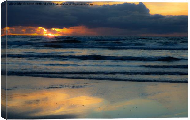 sunset at fistral beach cornwall Canvas Print by Kevin Britland