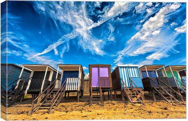 Beach huts at Southend Canvas Print by Sheila Smart