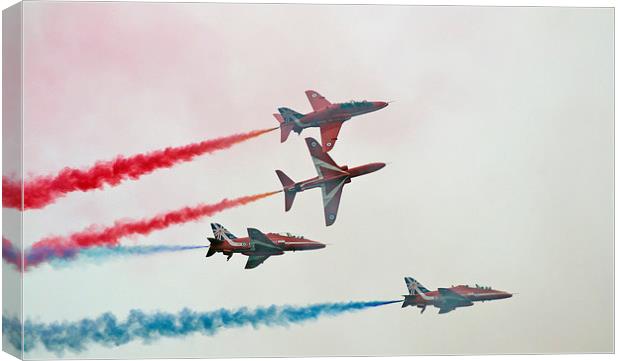 RAF Red Arrows Canvas Print by Andy Heap