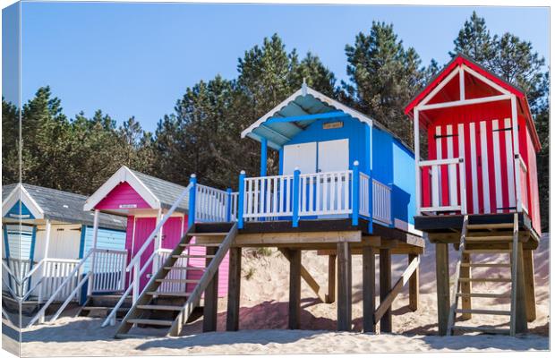 Colourful beach huts at Wells next the Sea Canvas Print by Jason Wells