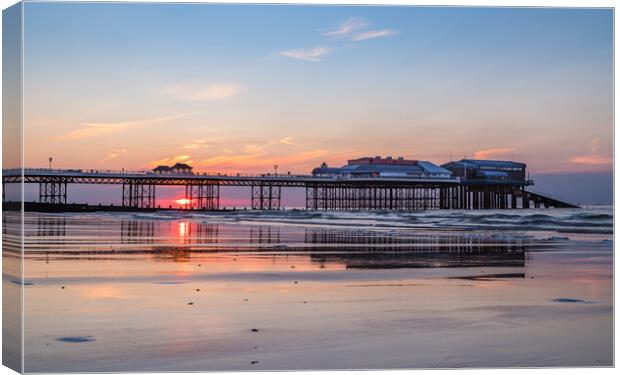 Cromer Pier at sunset Canvas Print by Jason Wells