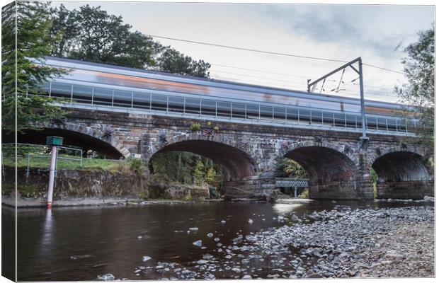 Train speeds over Six Arches Bridge Canvas Print by Jason Wells