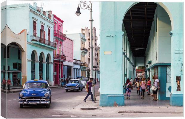 Colourful street scene in Centro Havana Canvas Print by Jason Wells